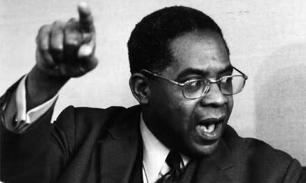 A NÉGRITUDE DE AIMÉ CÉSAIRE: A VOZ QUE REERGEU A CONSCIÊNCIA NEGRA.